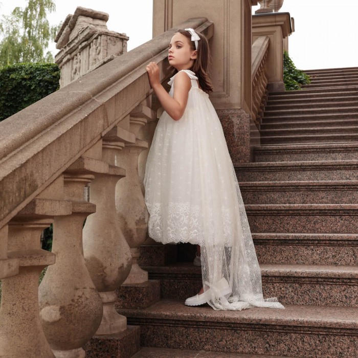 Ivory Cotton Flower Girl Dress with Detachable Queen Train – Lace Tulle Skirt & Satin Bow Details