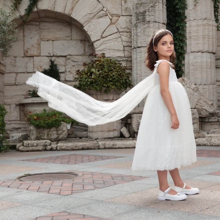 Ivory Cotton Flower Girl Dress with Detachable Queen Train – Lace Tulle Skirt & Satin Bow Details