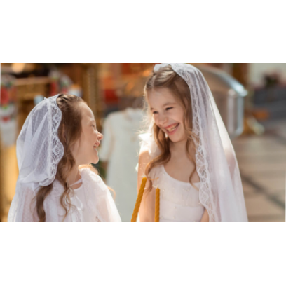 What is the Traditional Dress for First Communion?
