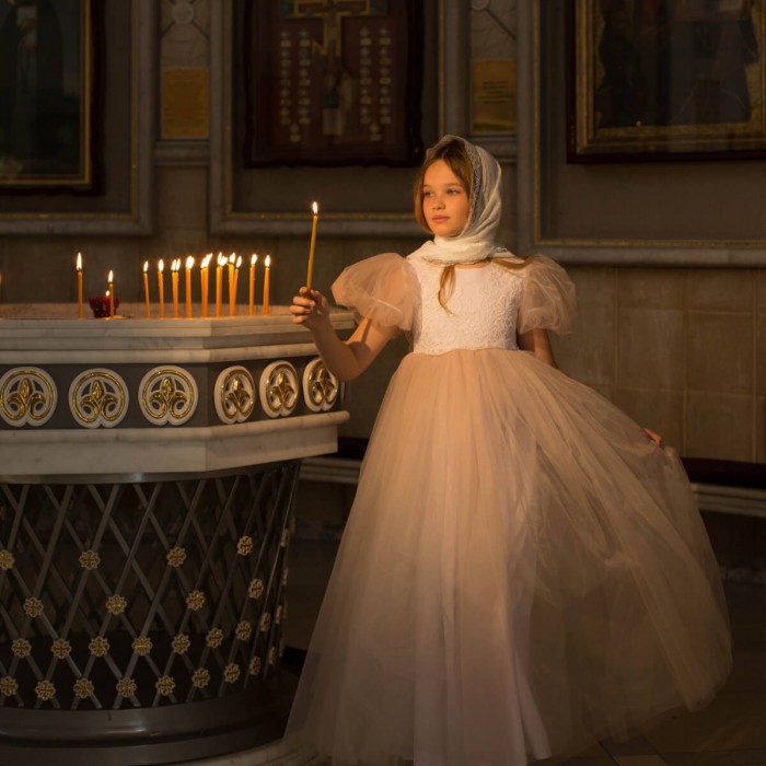 SOPHIE Triangle-shaped Mantilla Veil for Girls