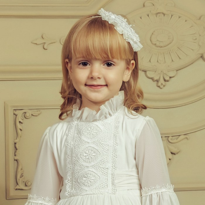 Ivory or White Lace Headband with Hat-Inspired Detail – Elegant Girls’ Hair Accessory