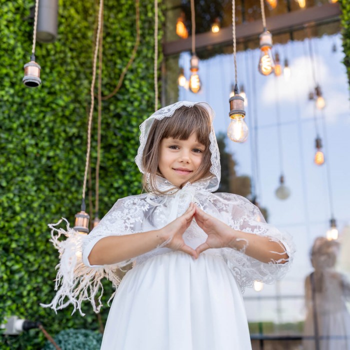 NILA Girls Caped Lace Mantilla
