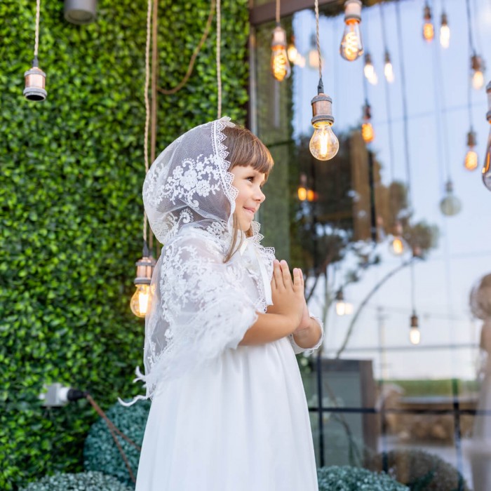 NILA Girls Caped Lace Mantilla