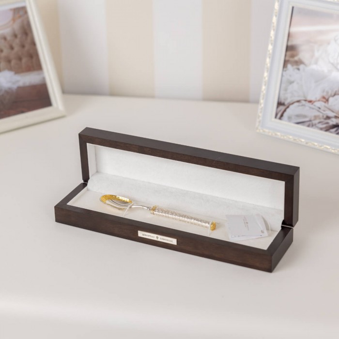 Elegant Keepsake: Baby Silver and Gold Spoon Magic